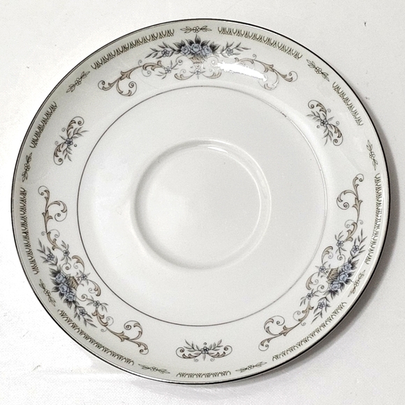 Diane by Fine China of Japan Blue Flower Scrolls - Set of 3 Footed Cups+Saucer - Picture 8 of 16